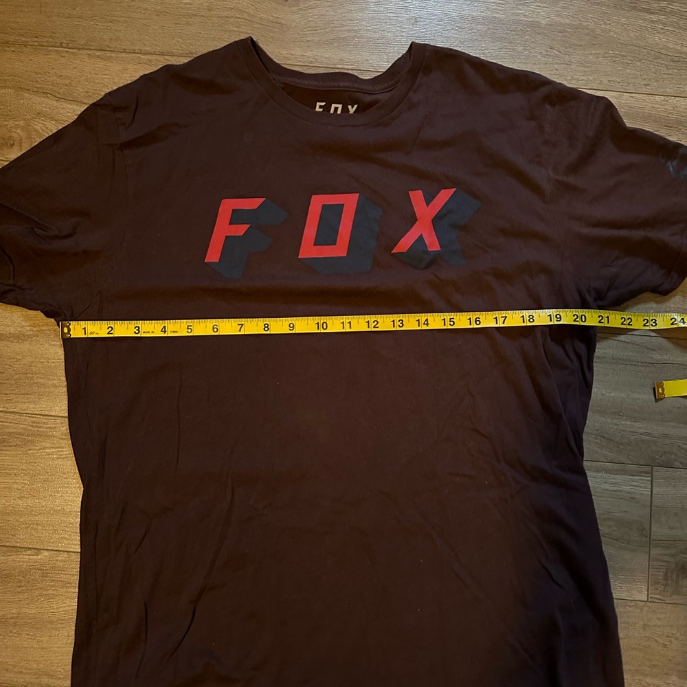 Fox Tee - Picture 4 of 5